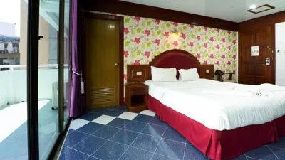 Superior Double Room — Lime Hotel
